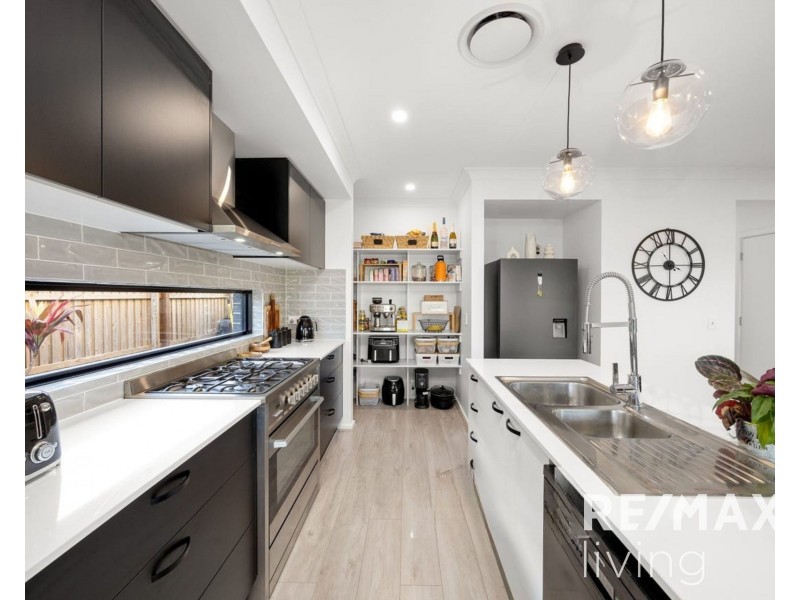 10 Festival Street, Morayfield QLD 4506