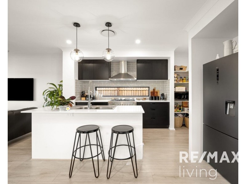 10 Festival Street, Morayfield QLD 4506