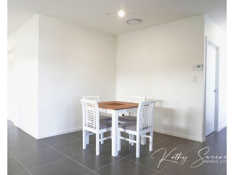 1/56 Hamilton Road, Woodford QLD 4514