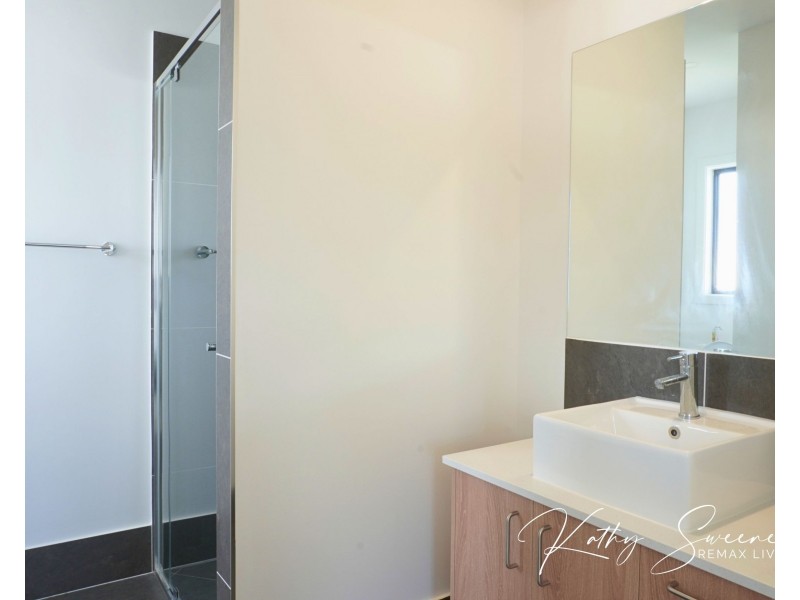 1/56 Hamilton Road, Woodford QLD 4514