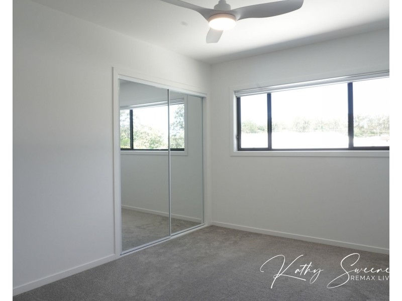 1/56 Hamilton Road, Woodford QLD 4514