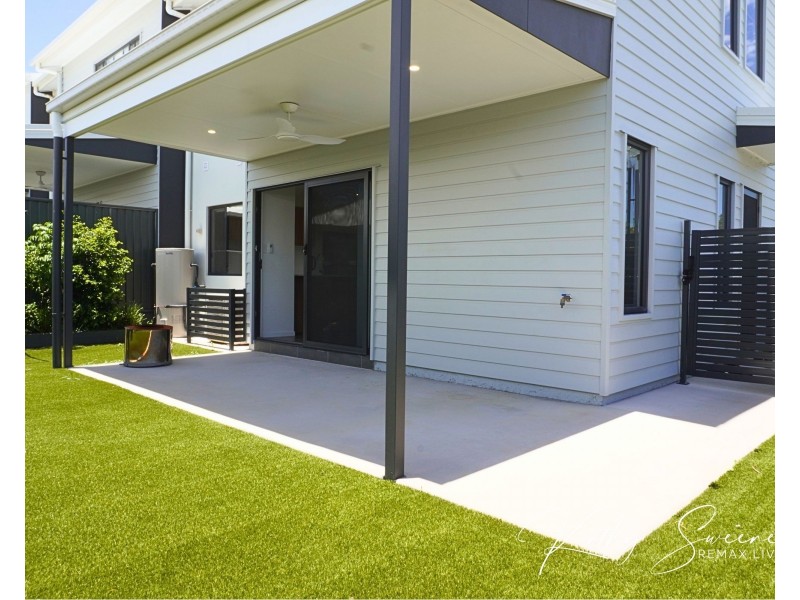 1/56 Hamilton Road, Woodford QLD 4514