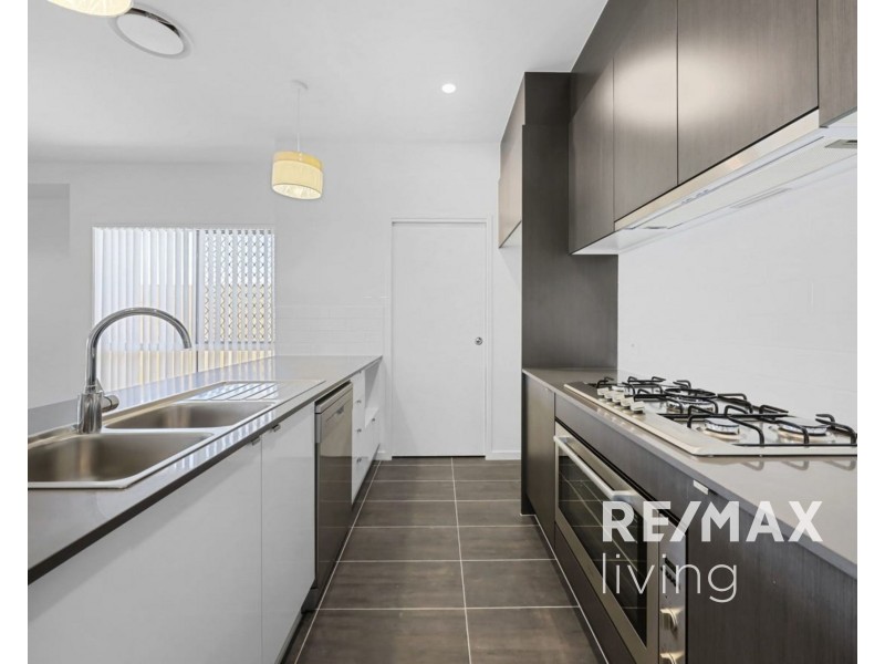 33 Side Creek Parade, Narangba QLD 4504