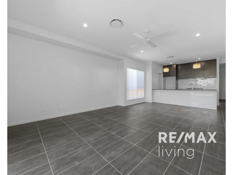 33 Side Creek Parade, Narangba QLD 4504