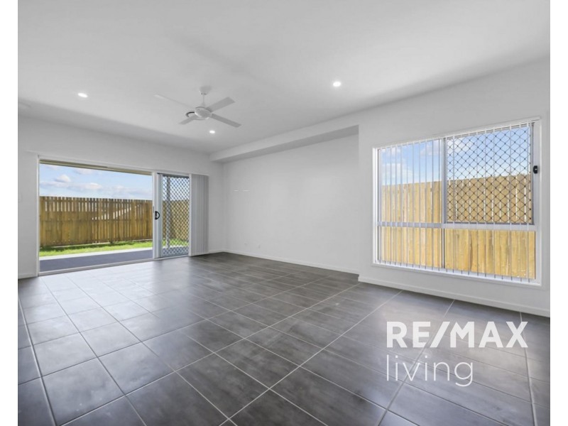 33 Side Creek Parade, Narangba QLD 4504