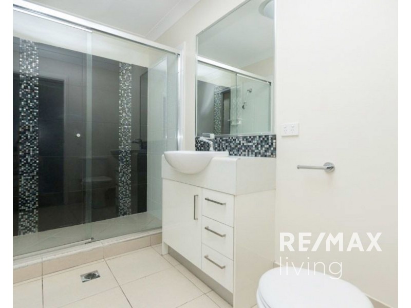 50 Merimbula Crescent, Fitzgibbon QLD 4018