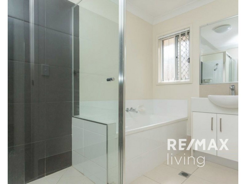 50 Merimbula Crescent, Fitzgibbon QLD 4018