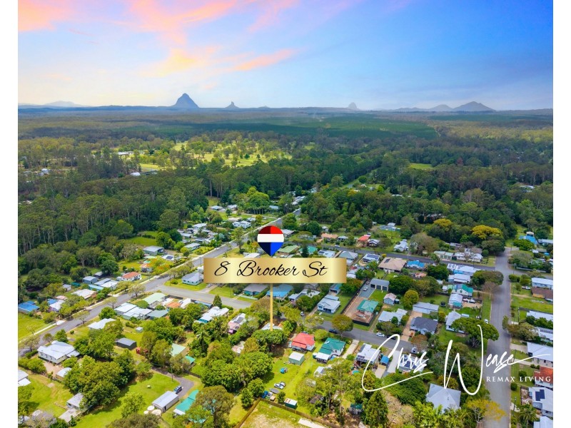 8 Brooker Street, Woodford QLD 4514