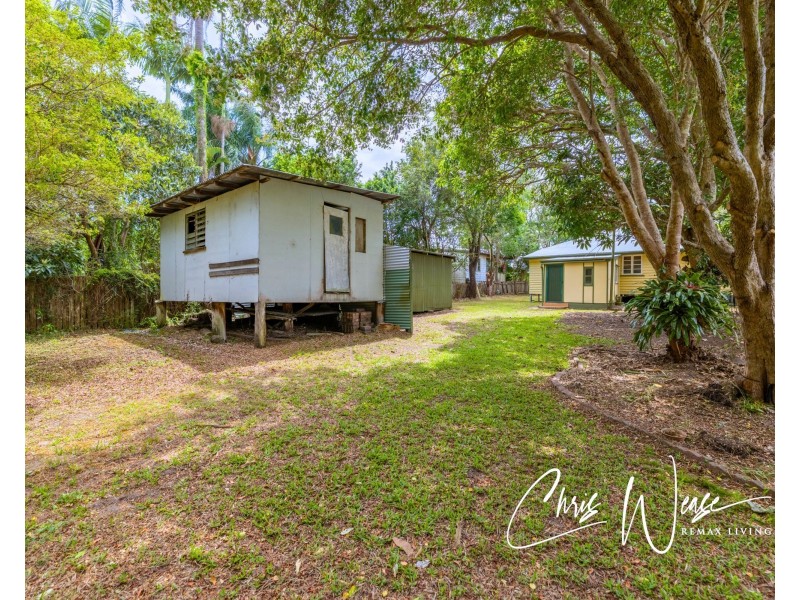 8 Brooker Street, Woodford QLD 4514