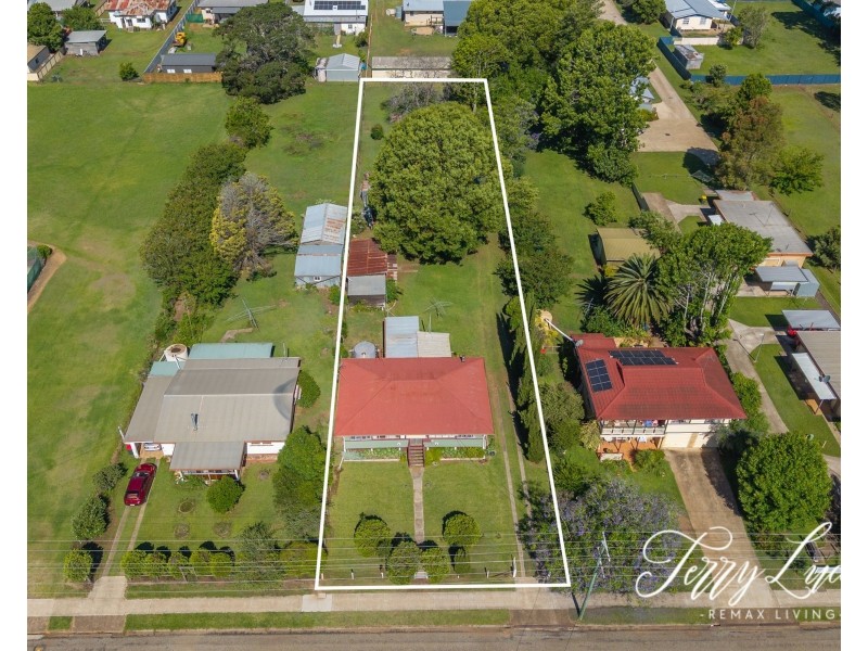 53 Hart Street, Blackbutt QLD 4306