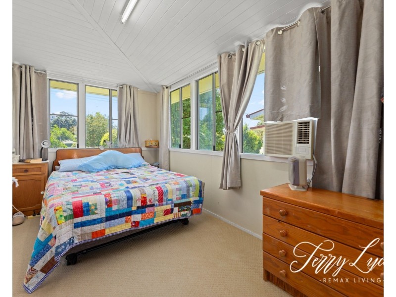 53 Hart Street, Blackbutt QLD 4306