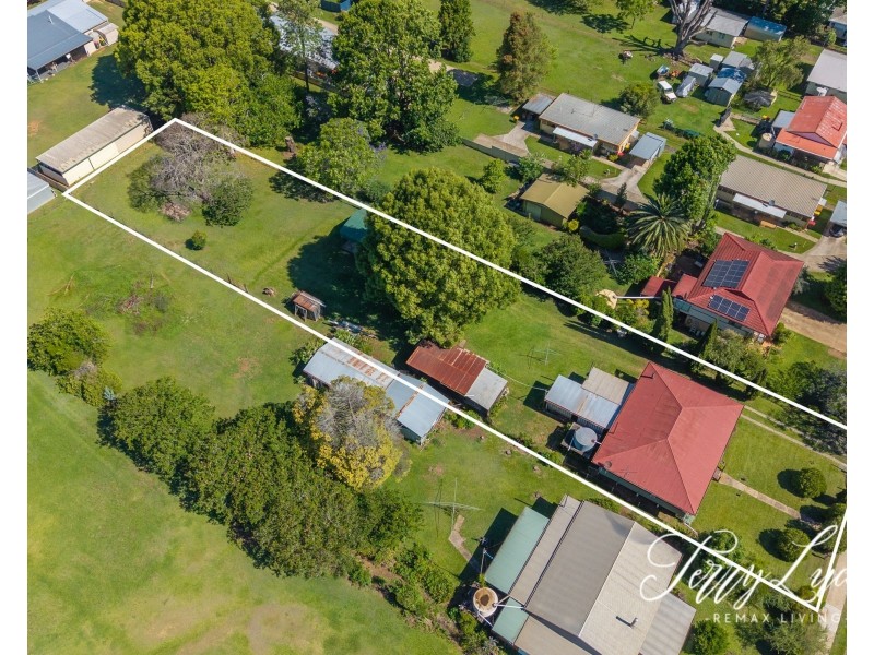 53 Hart Street, Blackbutt QLD 4306