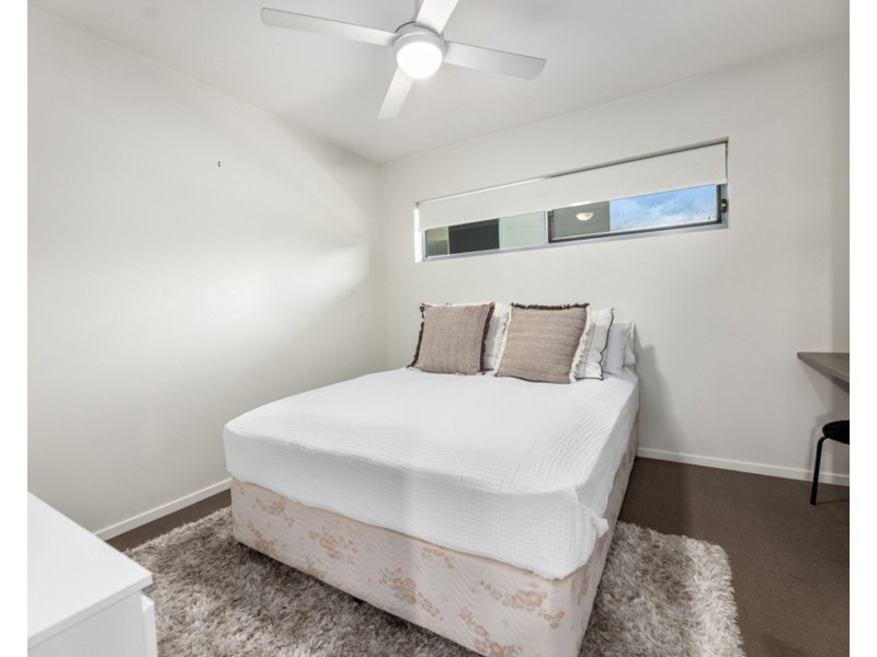 7/12 Bright Place, Birtinya QLD 4575