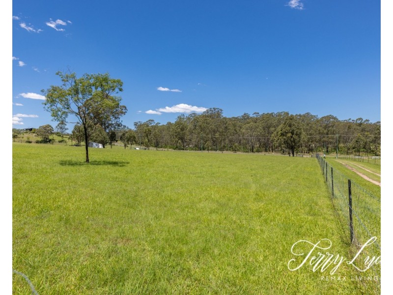 36 Emerson Road, Taromeo QLD 4306