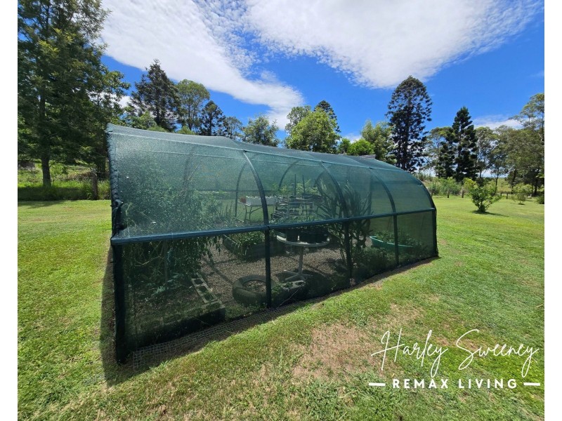 98 Hardgrave Road, Benarkin North QLD 4306