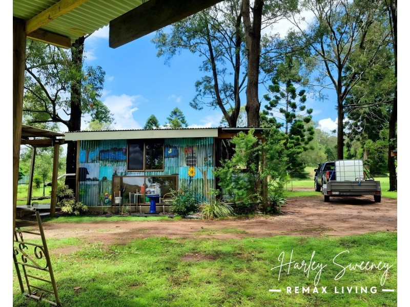 98 Hardgrave Road, Benarkin North QLD 4306