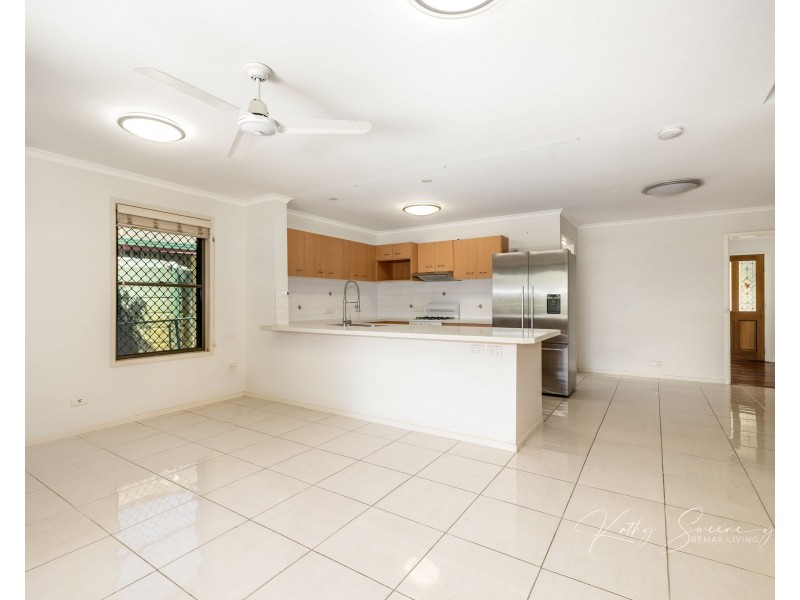 24 Bishop Road, Beachmere QLD 4510