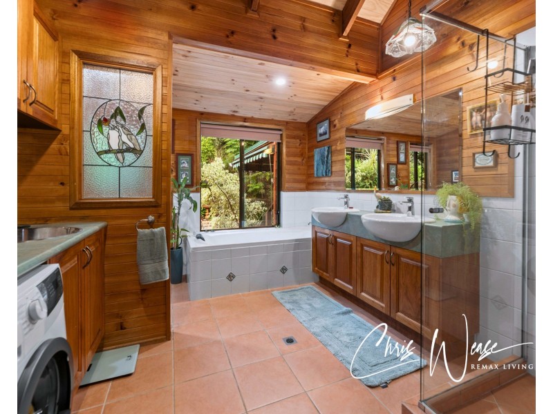 294 Candle Mountain Drive, Crohamhurst QLD 4519