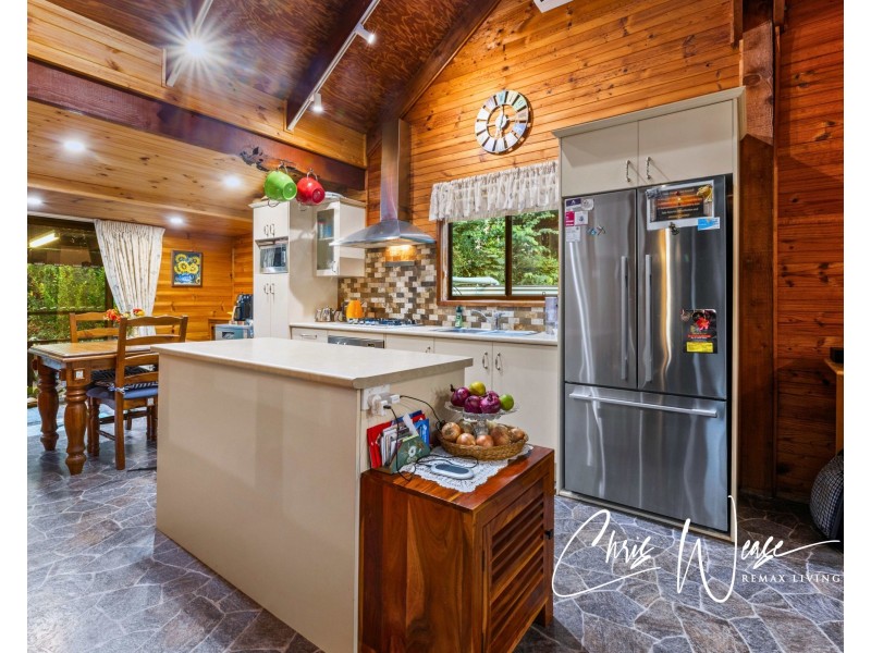 294 Candle Mountain Drive, Crohamhurst QLD 4519