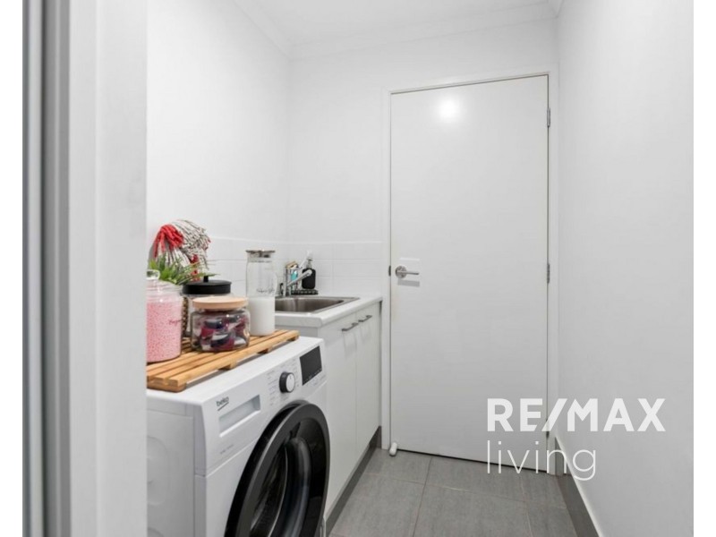 2/18 Derwent Street, Burpengary QLD 4505