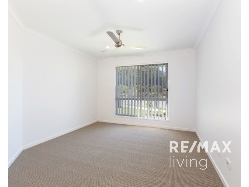 24 Shoreview Boulevard, Griffin QLD 4503