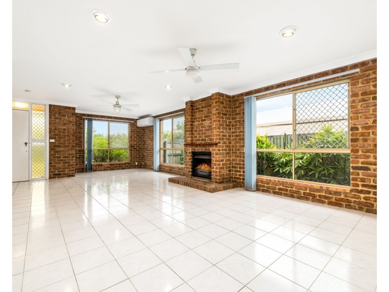 8 Caccini Crescent, Burpengary QLD 4505