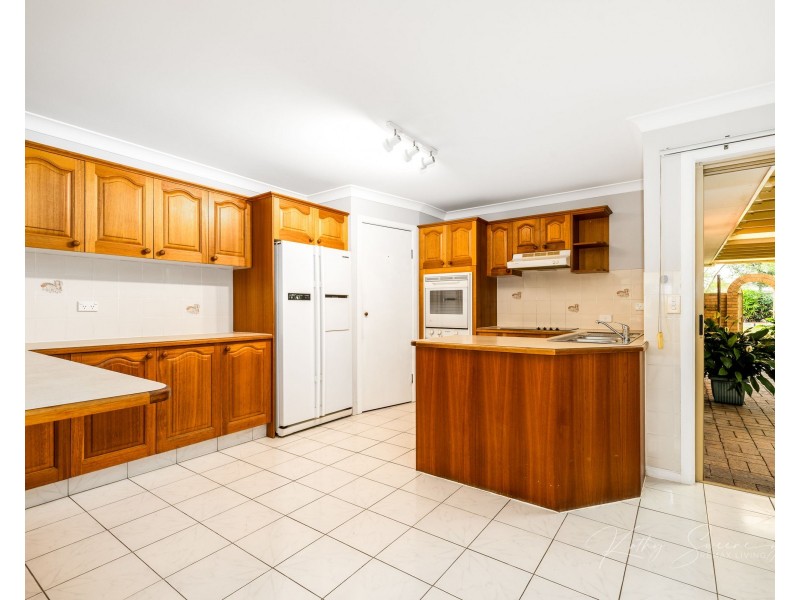 8 Caccini Crescent, Burpengary QLD 4505