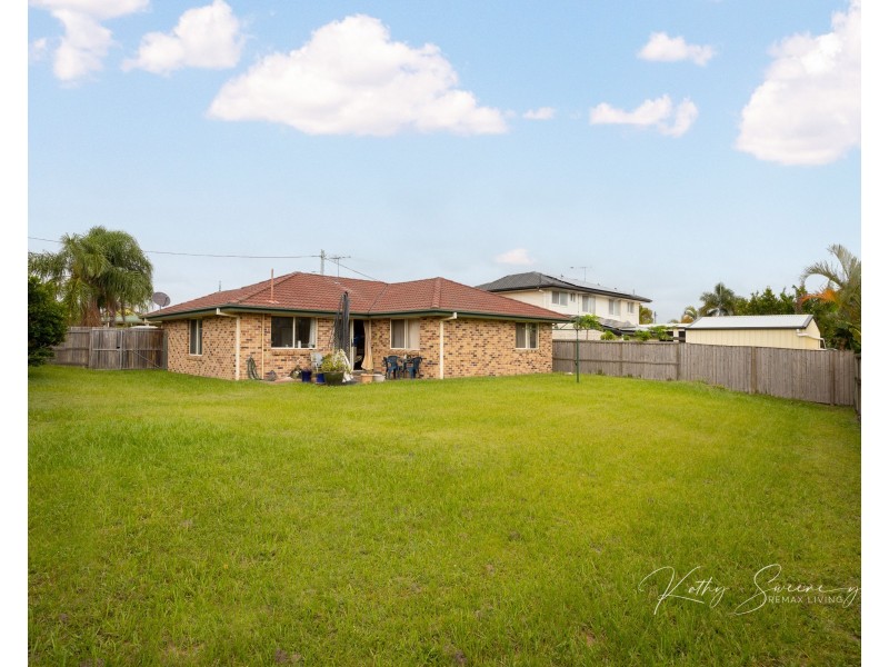 4 Gould Crescent, Morayfield QLD 4506