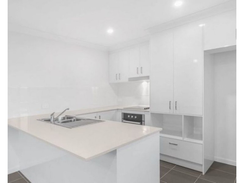 16/15 Waratah Way, Morayfield QLD 4506