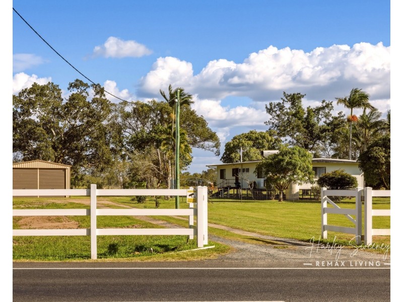 547 Beachmere Road, Beachmere QLD 4510