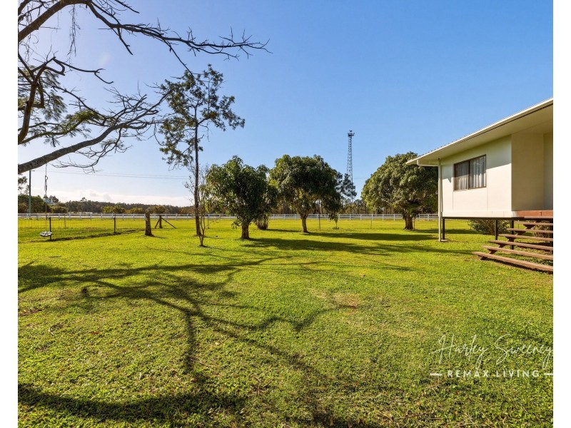 547 Beachmere Road, Beachmere QLD 4510