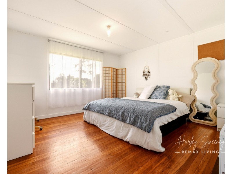 547 Beachmere Road, Beachmere QLD 4510
