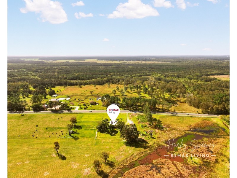 547 Beachmere Road, Beachmere QLD 4510