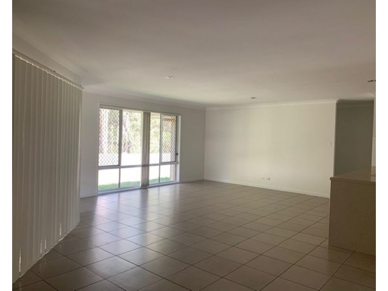 30 Bangalow Street, Morayfield QLD 4506