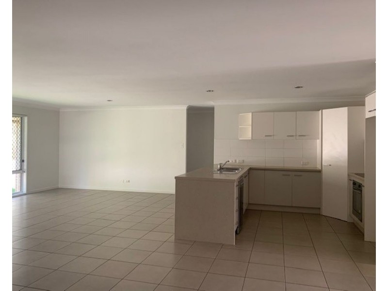 30 Bangalow Street, Morayfield QLD 4506