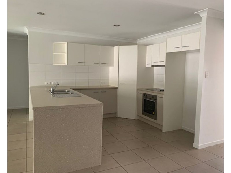 30 Bangalow Street, Morayfield QLD 4506