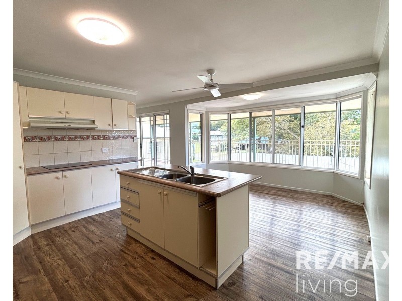 5 Wallis Street, Kilcoy QLD 4515