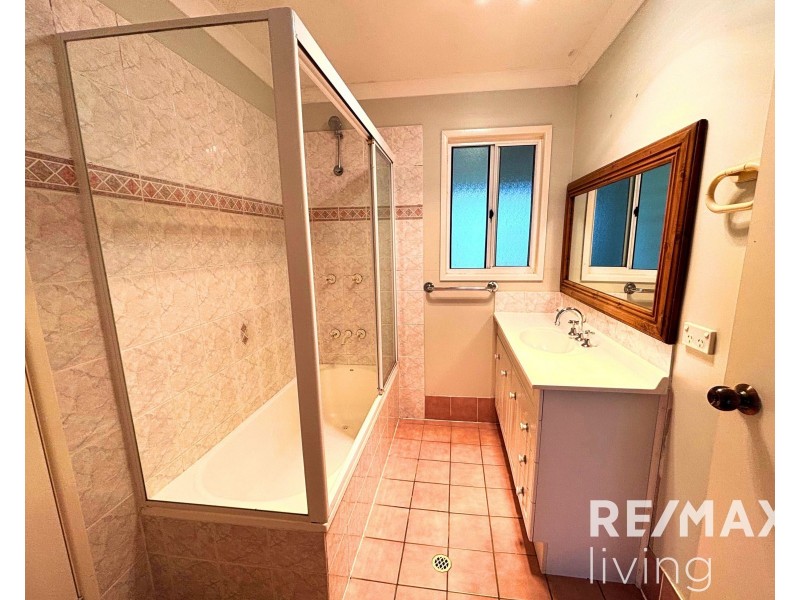 5 Wallis Street, Kilcoy QLD 4515