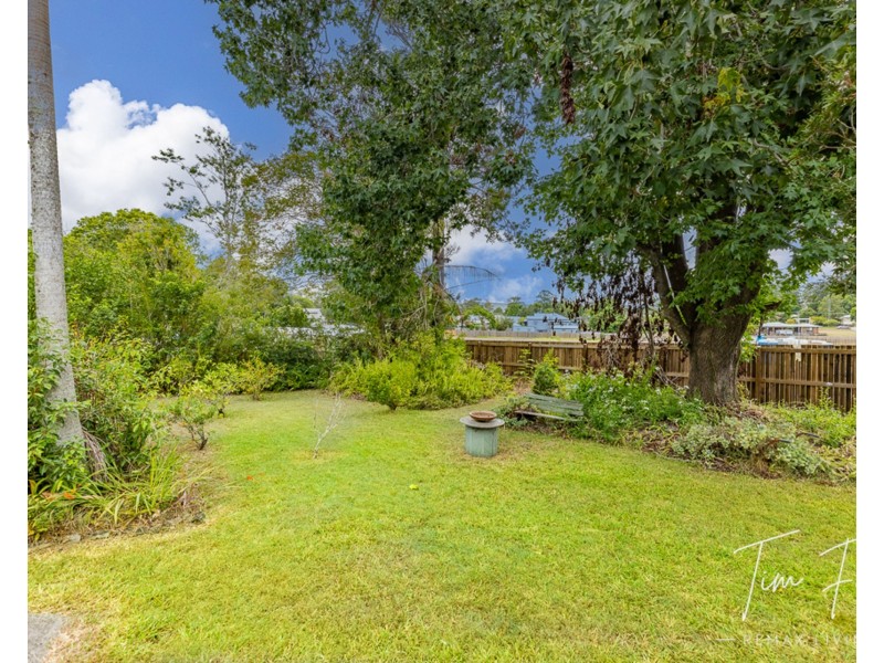 22 Hendy Street, Woodford QLD 4514