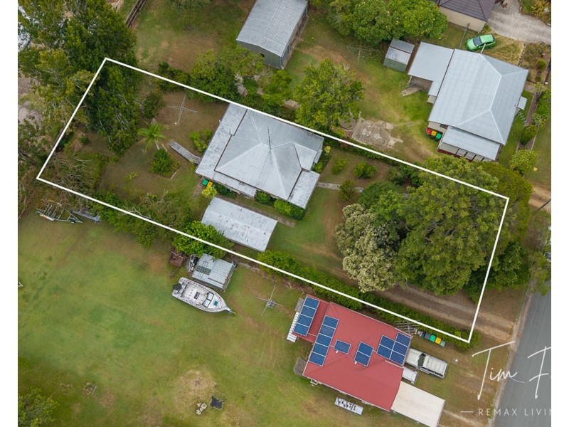 22 Hendy Street, Woodford QLD 4514