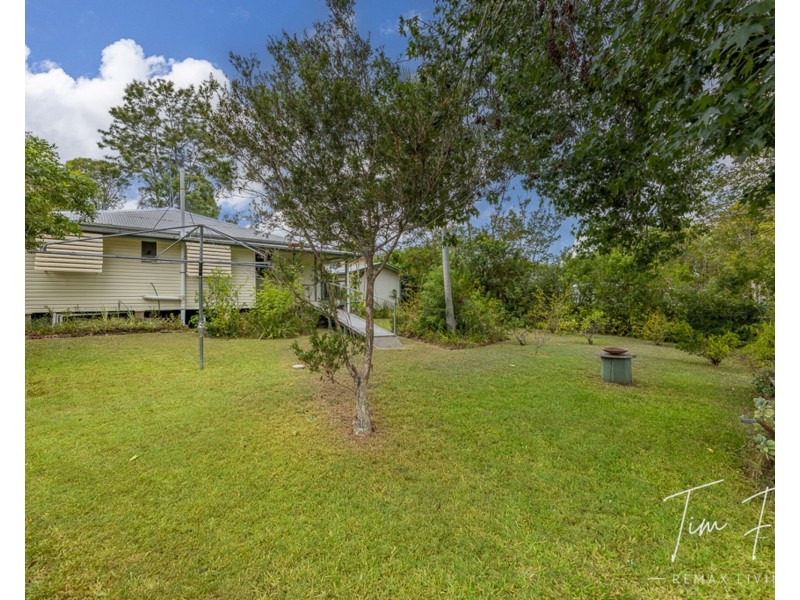 22 Hendy Street, Woodford QLD 4514