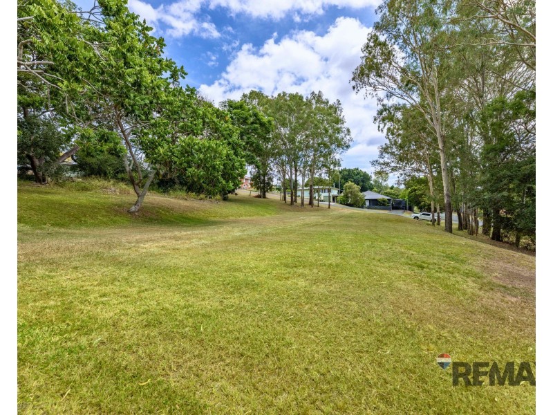 39 Row Street, Kilcoy QLD 4515