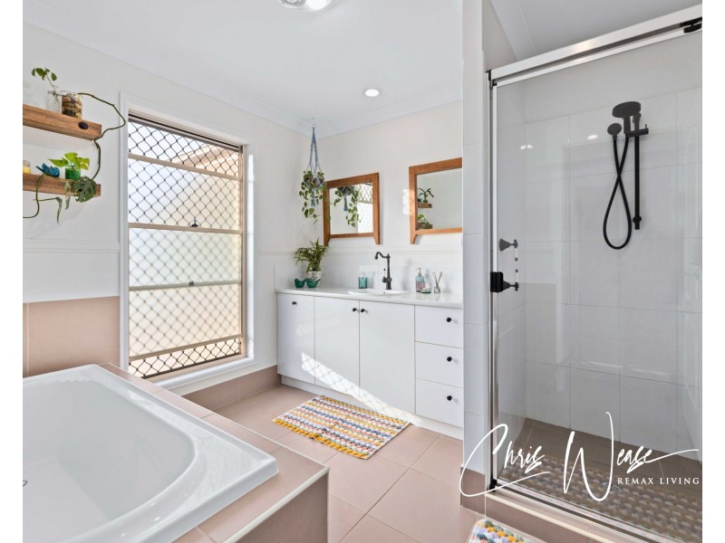 71 Roberts Court, Sandy Creek QLD 4515