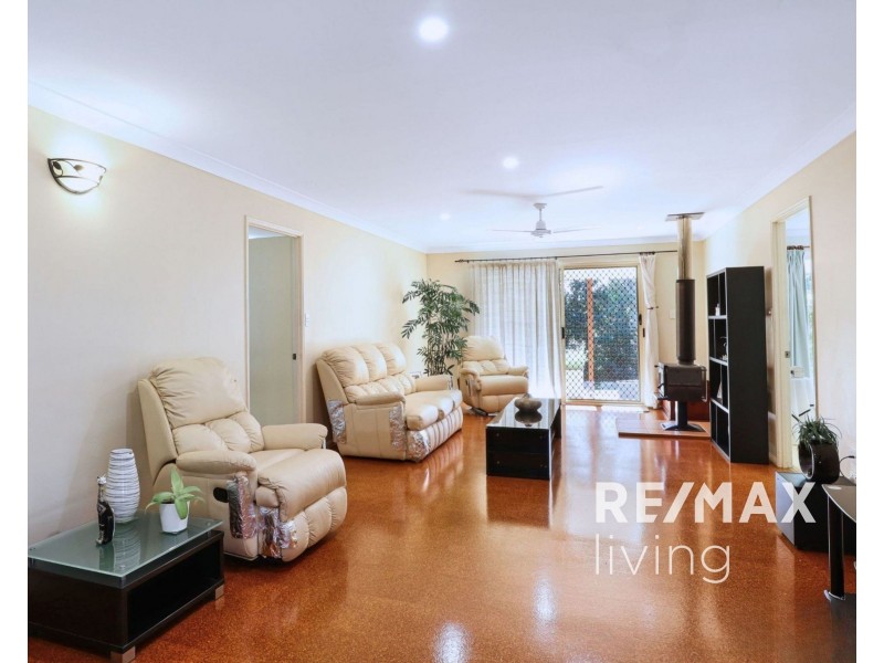 59 Mackney Rd, Upper Caboolture QLD 4510