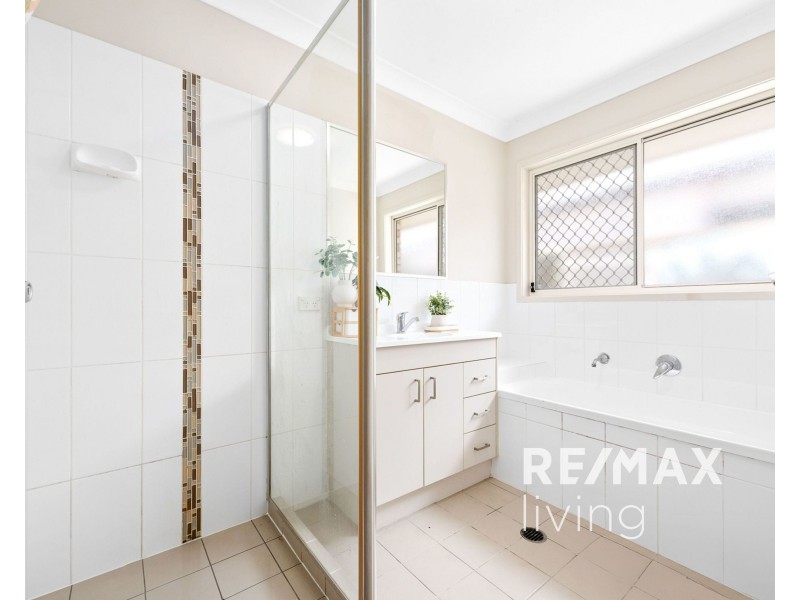 36 Waterlilly Court, Rothwell QLD 4022