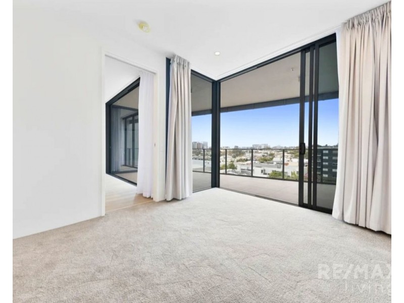 40607/11 Pidgeon Close, West End QLD 4101