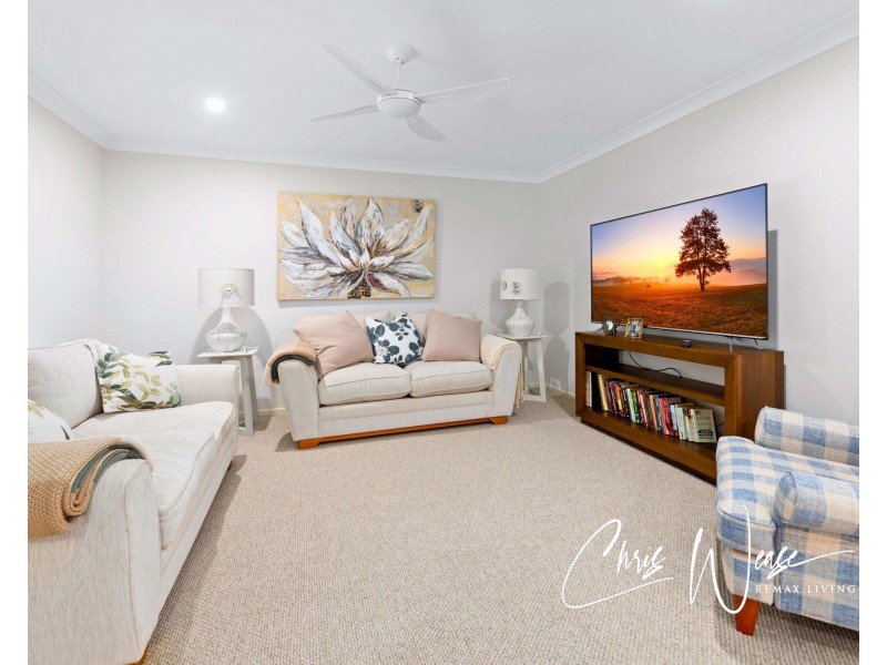 6 Henry Court, Woodford QLD 4514