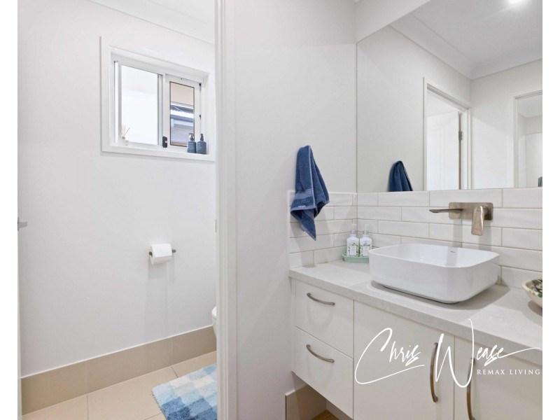 6 Henry Court, Woodford QLD 4514