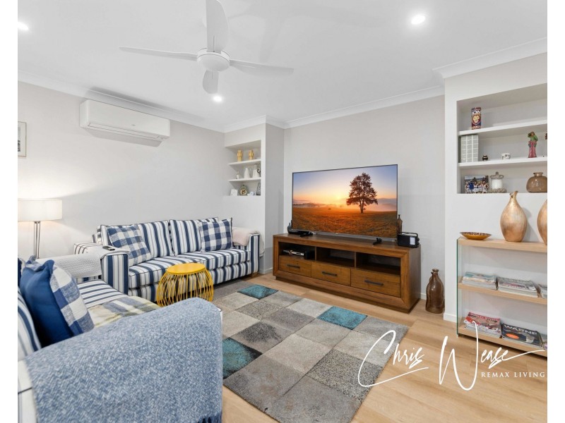 6 Henry Court, Woodford QLD 4514