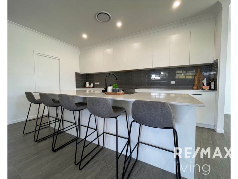 105 Riverparks Way, Upper Caboolture QLD 4510